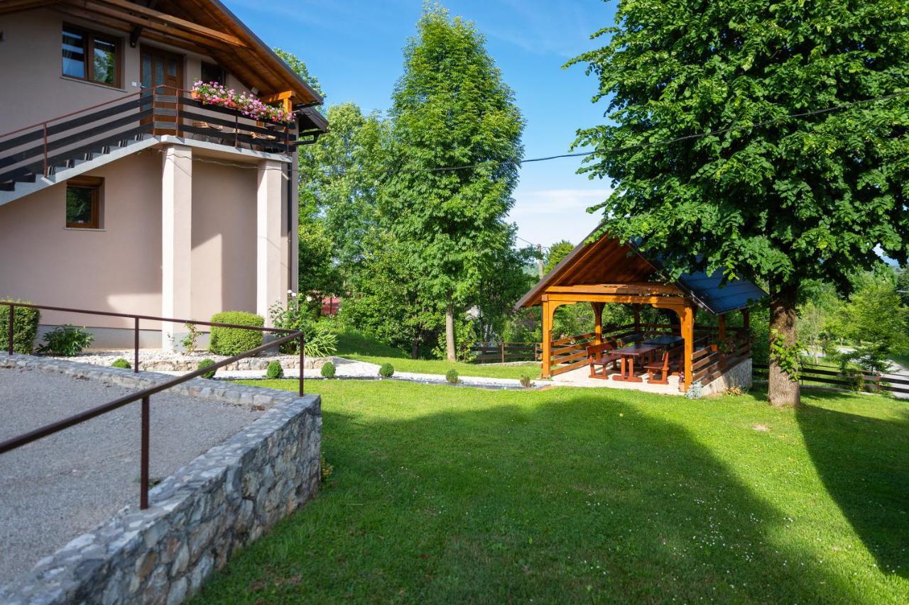 Apartment Sara Раковица Экстерьер фото