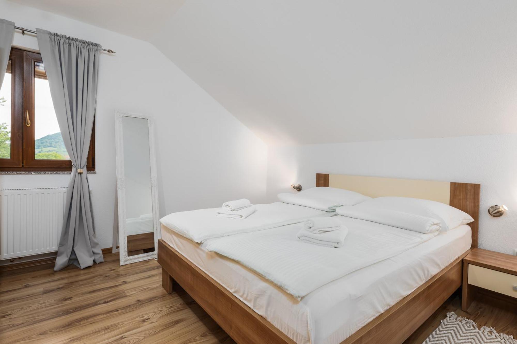Apartment Sara Раковица Экстерьер фото
